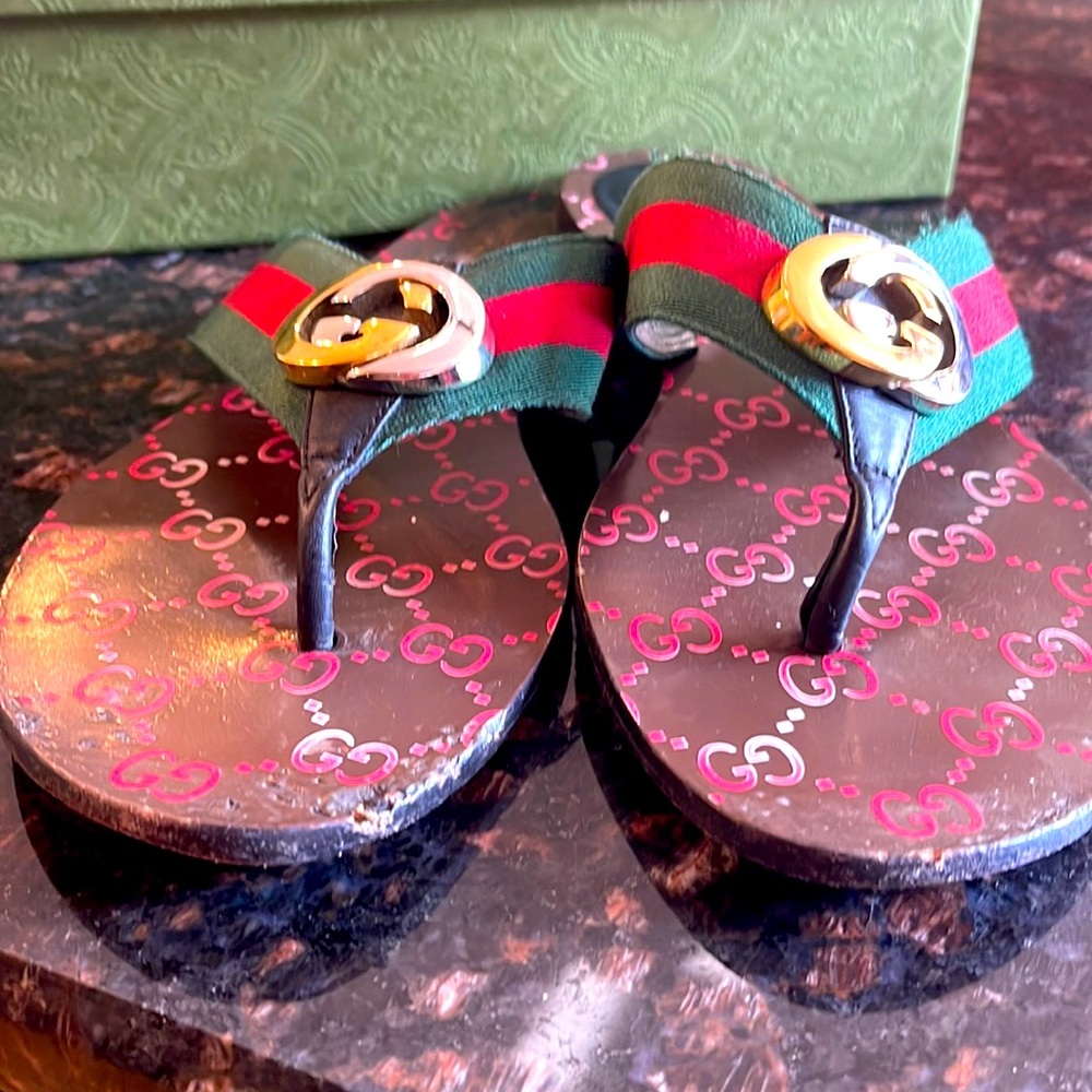 Gucci sandals
